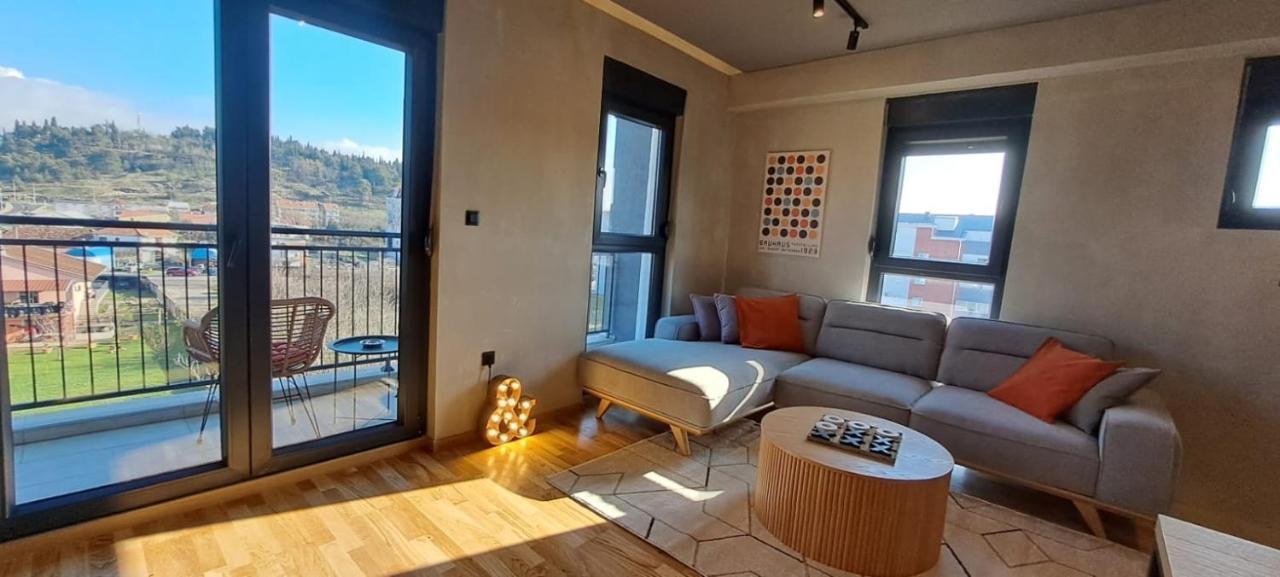 Stylish One Bedroom Apartment Podgorica Esterno foto