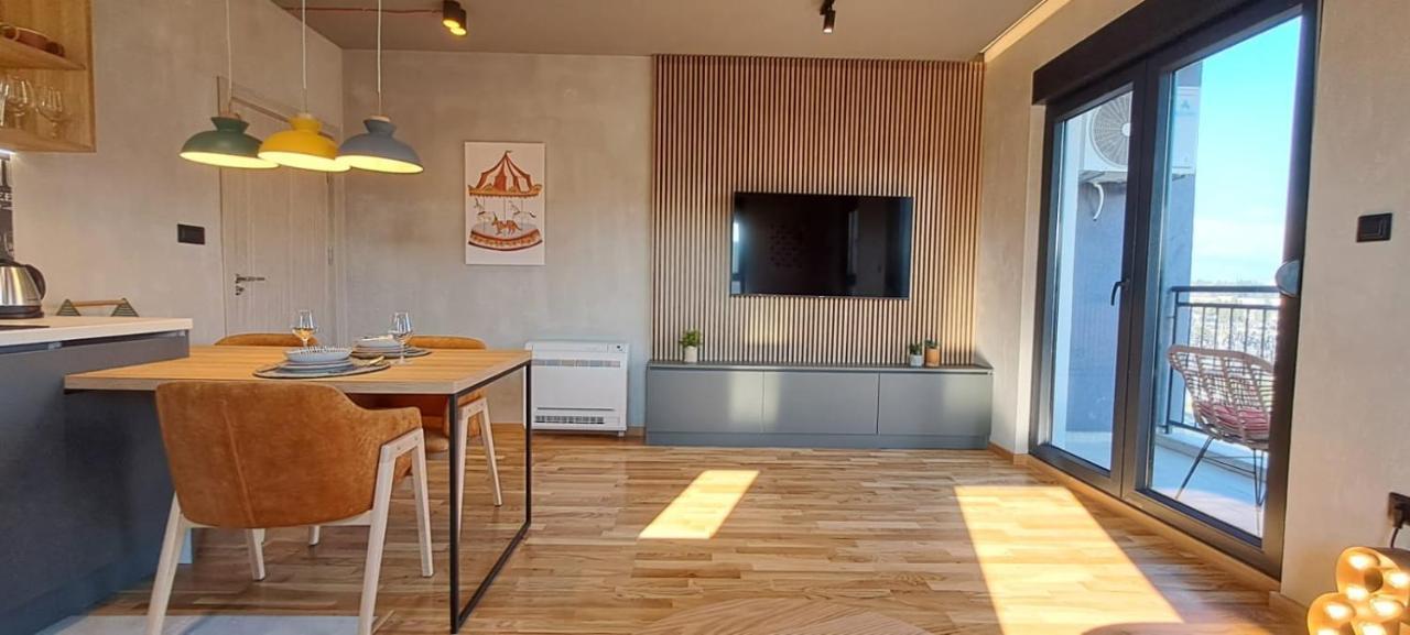 Stylish One Bedroom Apartment Podgorica Esterno foto
