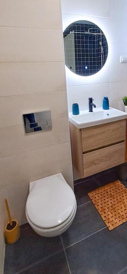 Stylish One Bedroom Apartment Podgorica Esterno foto