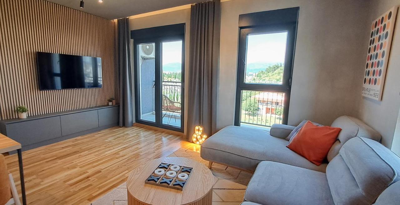 Stylish One Bedroom Apartment Podgorica Esterno foto